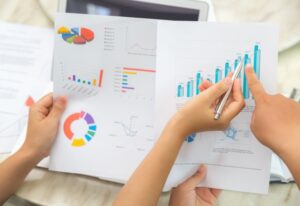 Aplicación Práctica de People Analytics (II): Análisis Estadístico