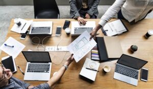 Comunicación y Colaboración